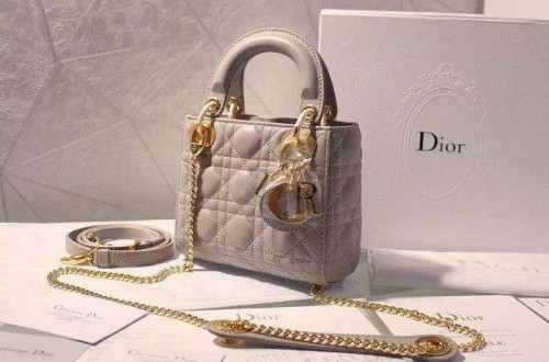 女包品牌排行 国内外知名女包品牌特点分享 哪个女包适合你?