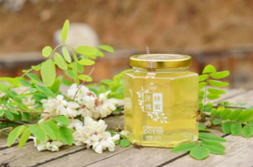 洋槐蜂蜜对我们身体好么？洋槐蜂蜜的功效有哪些？