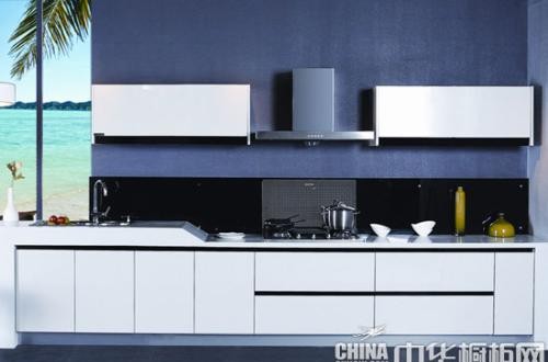 德意丽博橱柜：完美售后 缔造品牌