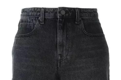 alexanderwang官网：亚历山大王短裤帮你脱颖而出